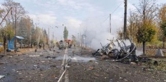 Ataque ruso contra autobús deja 30 muertos en Ucrania; Kiev enfrenta nuevos apagones