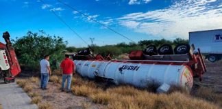 Volcadura de pipa con nitrato deja un muerto y un lesionado en Cucurpe, Sonora Volcadura de pipa con nitrato deja un muerto y un lesionado en Cucurpe, Sonora