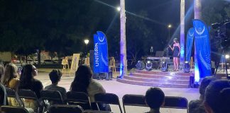 Con exposición de artes plásticas y recital de voces líricas, celebra Unison sus Tardes de Plaza en Hermosillo