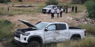 Vuelca vehículo tras perder el control en carretera al sur de Hermosillo Vuelca vehículo tras perder el control en carretera al sur de Hermosillo